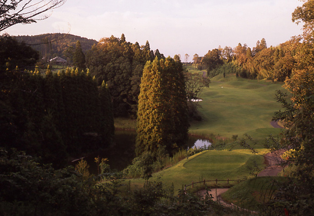 ブリック＆ウッドクラブ 18番ホール